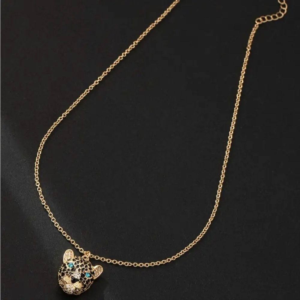 Gold Leopard Head Rhinestone Necklace - Picture 4 of 8